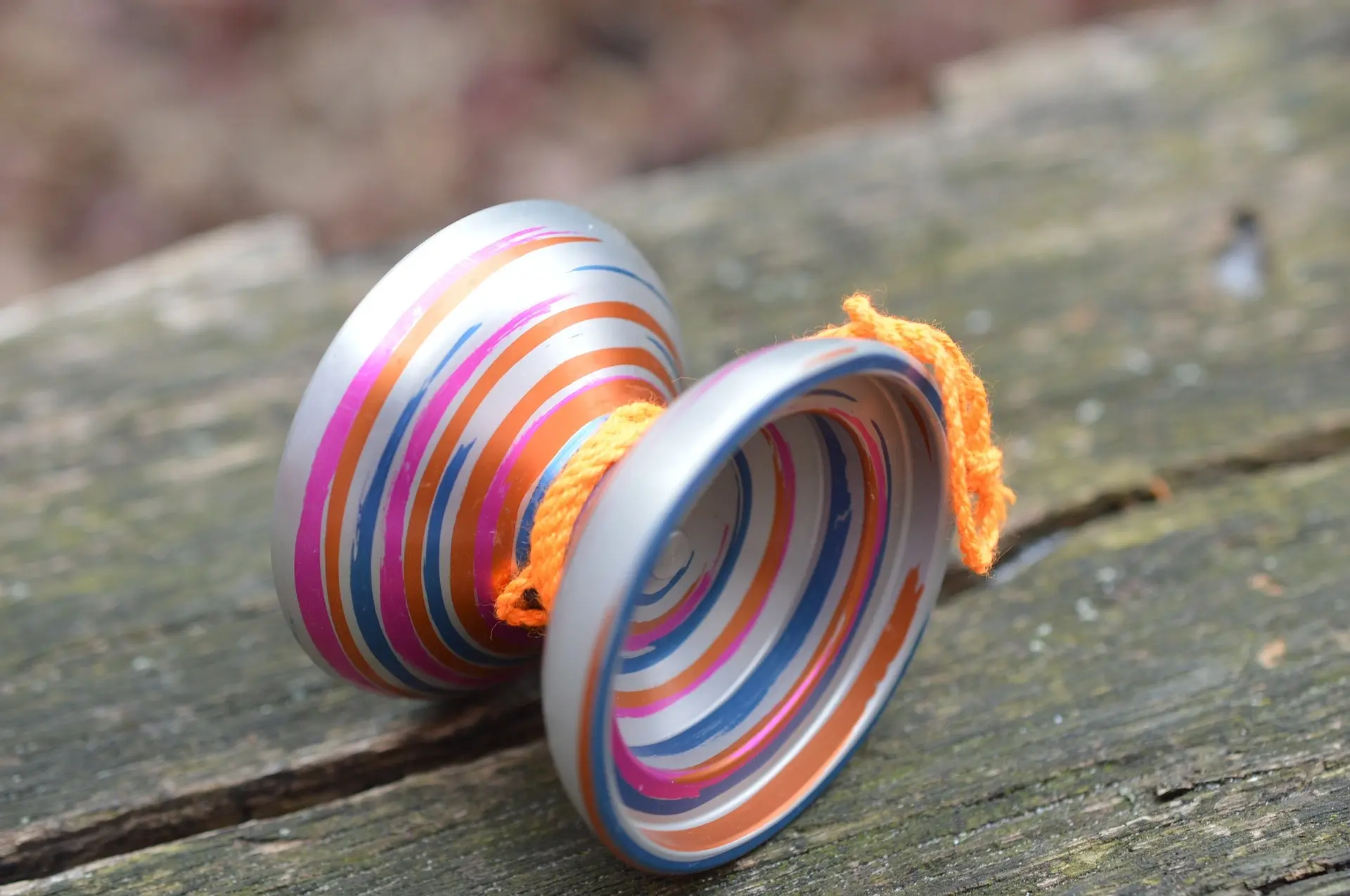 yo-yo-g58a3cfc4b_1920
