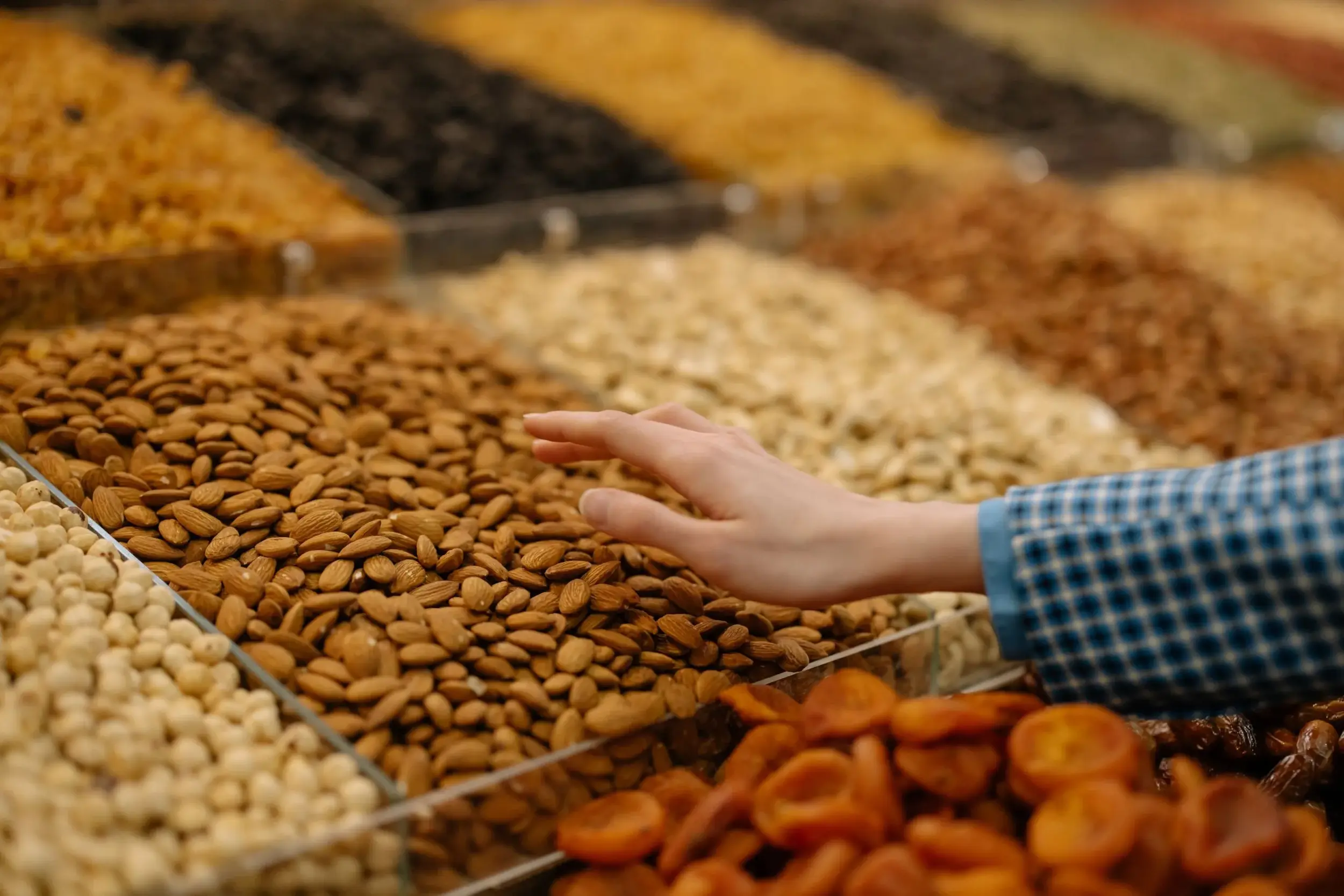 nuts-nisteia-yourdietgame